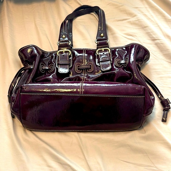 Dooney & Burke Plum Chiara Leather Patent Medium Handbag - Picture 3 of 11